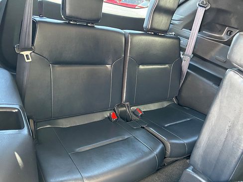 Used 2024 Mitsubishi Outlander AWD image 26