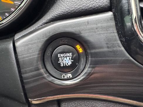 Used 2020 Jeep Grand Cherokee Limited X image 23