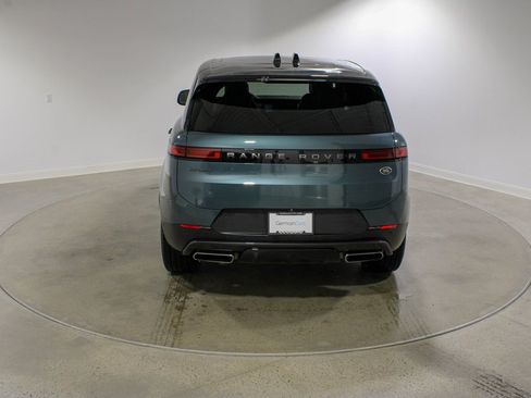 Used 2023 Land Rover Range Rover Sport SE image 4