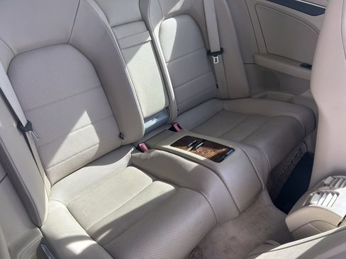 Used 2011 Mercedes-Benz E 550 Cabriolet image 12