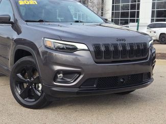 Used 2021 Jeep Cherokee Latitude Plus video 2