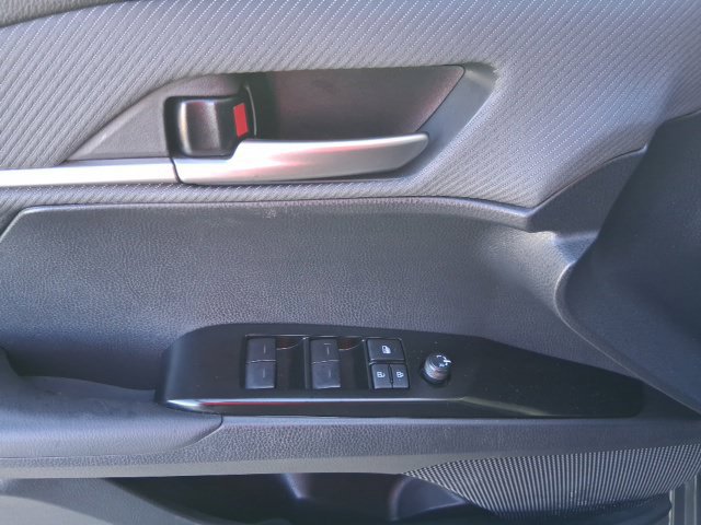 Used 2026 Toyota Camry SE FWD image 13