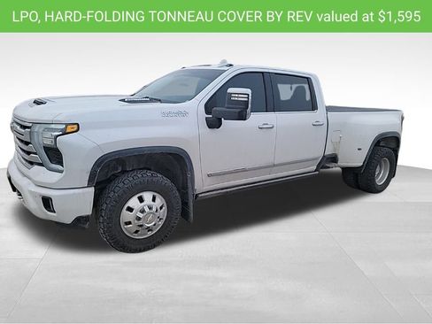 Used 2024 Chevrolet Silverado 3500 High Country w/ High Country Premium Package image 6