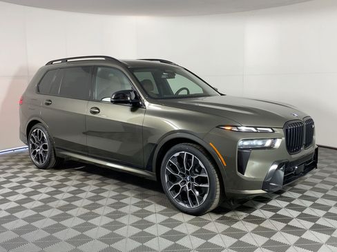 New 2026 BMW X7 M60i image 6