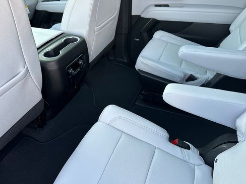 New 2026 Chevrolet Suburban Premier w/ Sun And Tow Package image 13