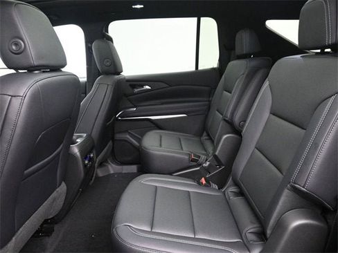 New 2026 Chevrolet Traverse LT w/ Sun and Wheel Package image 35