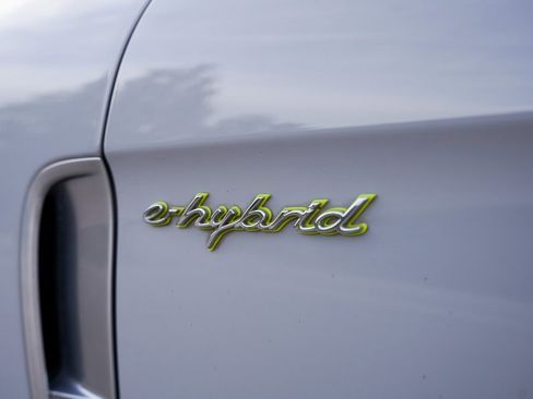 Used 2020 Porsche Panamera 4 Executive w/ Premium Package Plus image 3