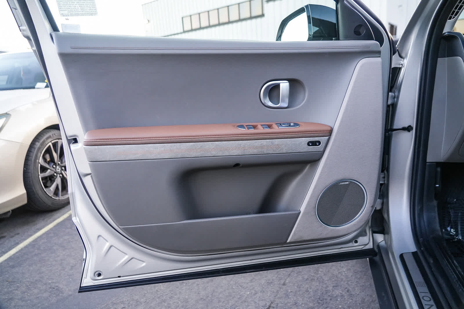 Certified 2024 Hyundai Ioniq 5 Limited AWD/4WD image 21