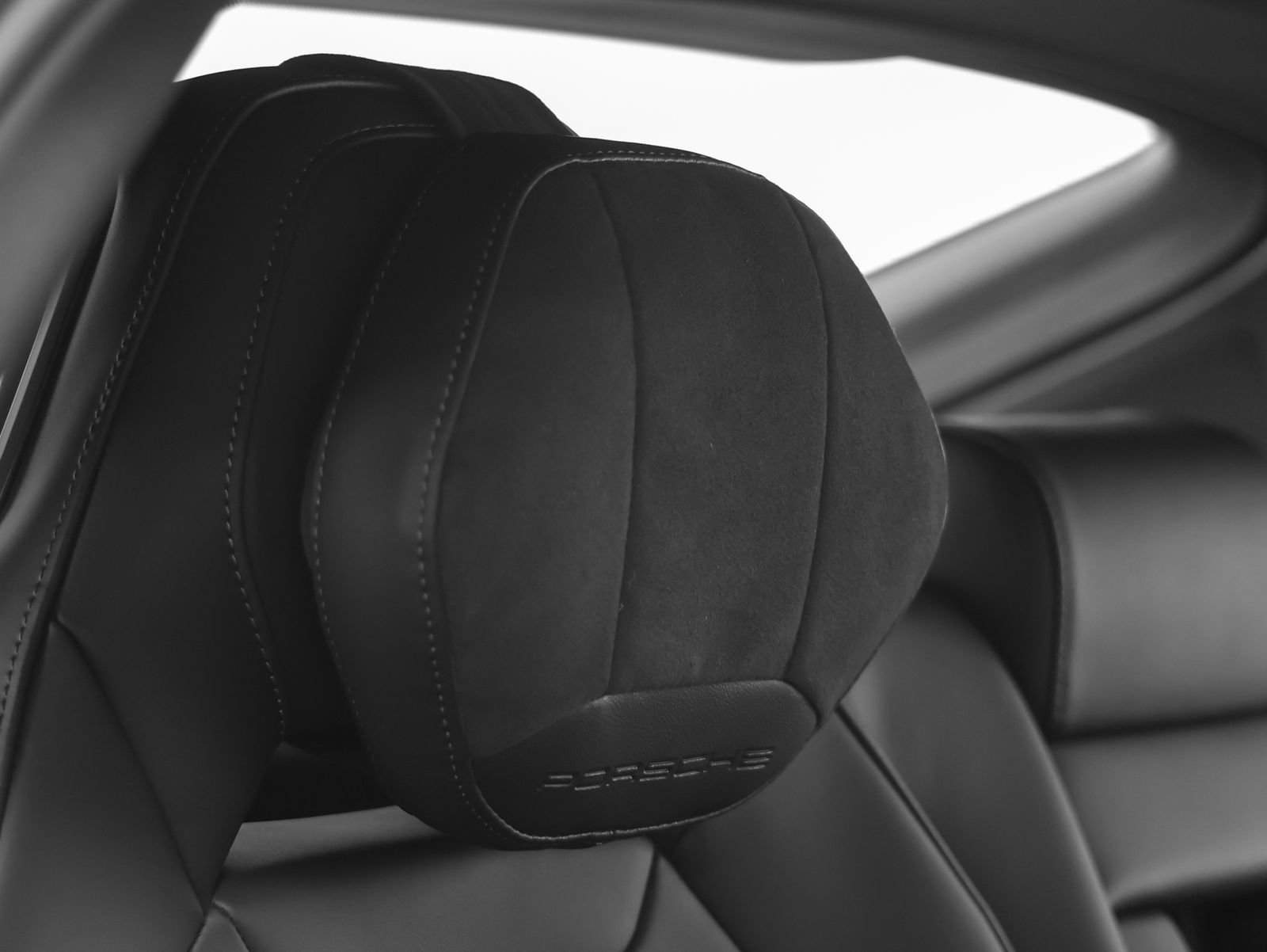 Certified 2026 Porsche Panamera 4 AWD/4WD image 30