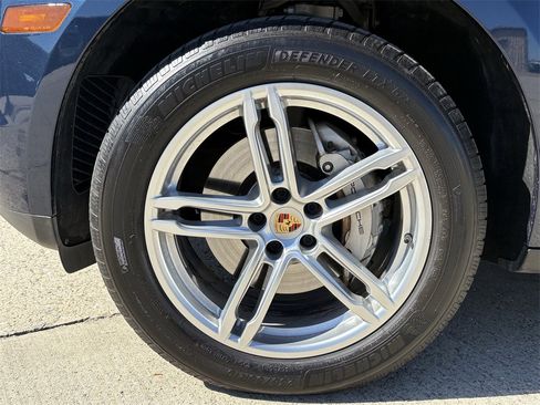 Used 2016 Porsche Macan S image 9