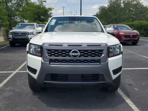 New 2025 Nissan Frontier SV image 2