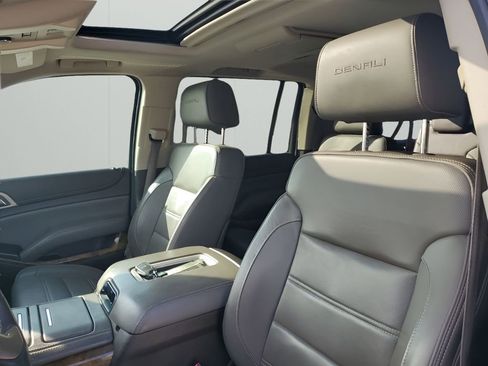 Used 2015 GMC Yukon XL Denali w/ Touring Package image 26
