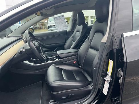 Used 2018 Tesla Model 3 Mid Range image 18