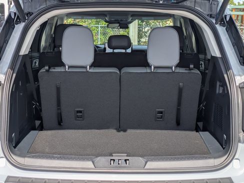 New 2026 Ford Explorer Active AWD/4WD image 15