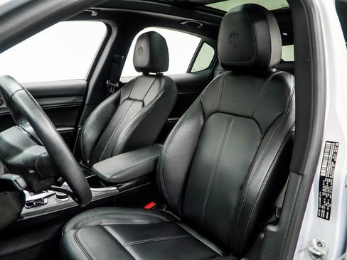 Used 2023 Alfa Romeo Stelvio Ti image 38