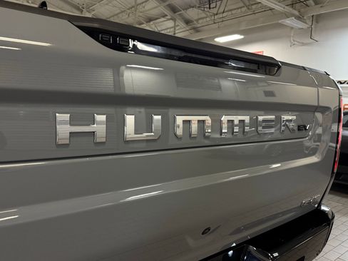 Used 2025 GMC Hummer EV 3X w/ Battery Pack, 24 Module Pack image 9