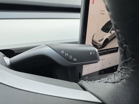 Used 2024 Tesla Model Y Long Range image 36