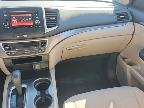 Used 2017 Honda Pilot LX image 16