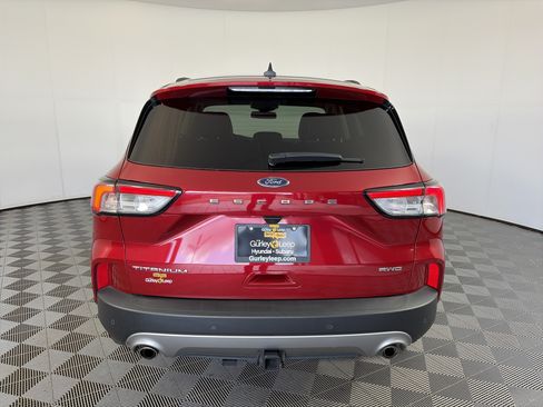Used 2022 Ford Escape Titanium w/ Titanium Elite Package AWD/4WD image 9