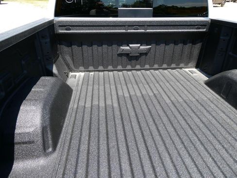 New 2026 Chevrolet Silverado 1500 LTZ w/ LTZ Premium Package AWD/4WD image 8