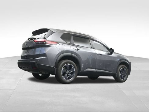 Used 2025 Nissan Rogue SV w/ SV Premium Package FWD image 14