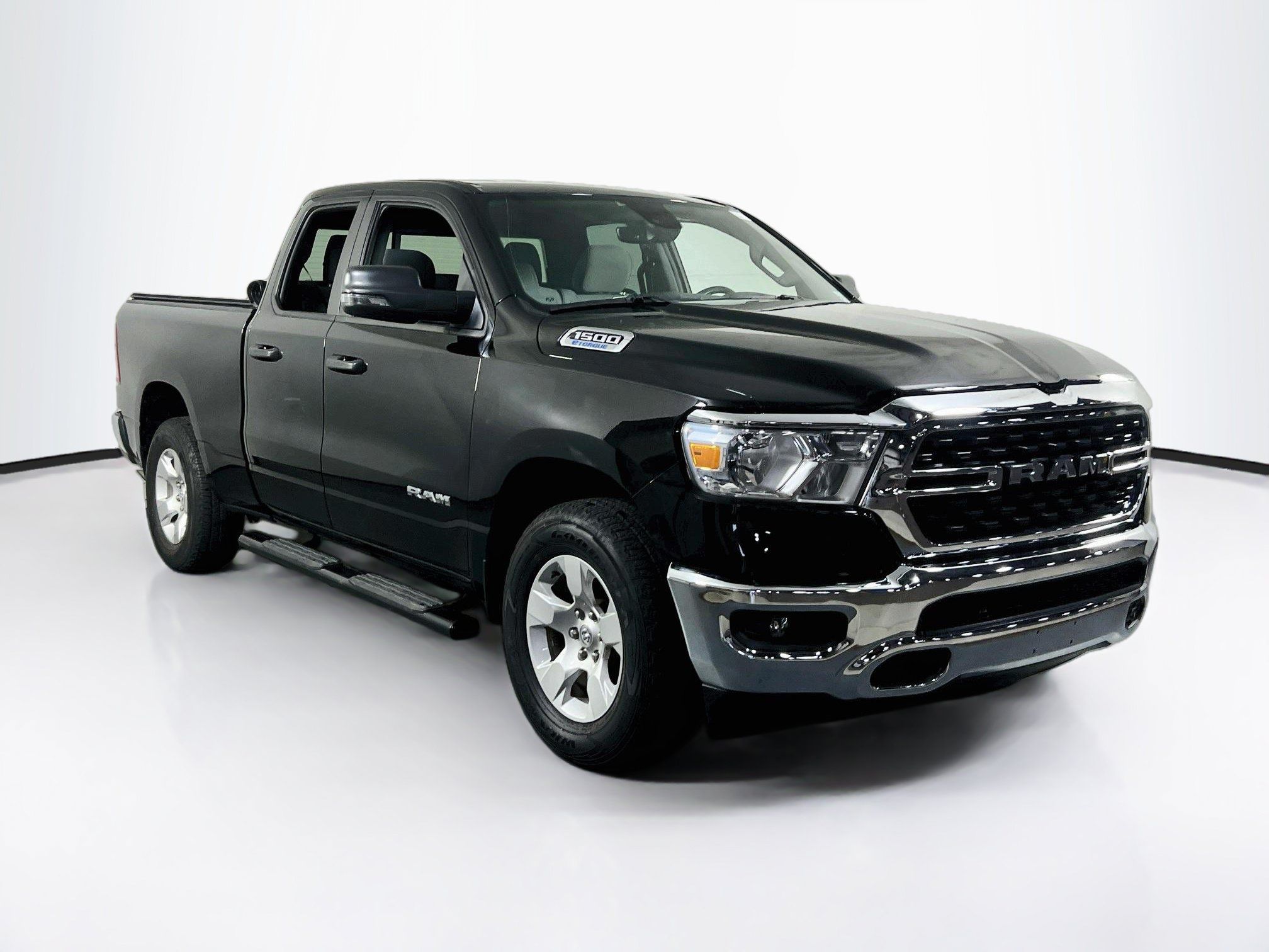 Used 2023 RAM 1500 Big Horn AWD/4WD image 3