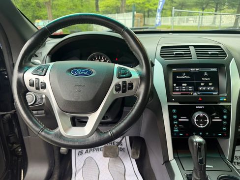 Used 2014 Ford Explorer Sport w/ Equipment Group 401A AWD/4WD image 19
