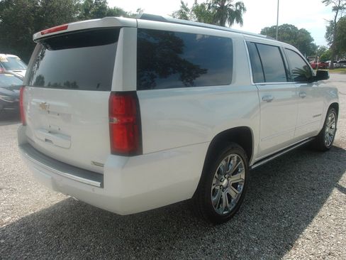 Used 2017 Chevrolet Suburban Premier RWD image 6