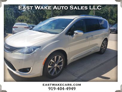 Used 2017 Chrysler Pacifica Limited