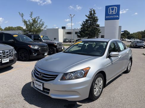 Used 2012 Honda Accord LX image 1