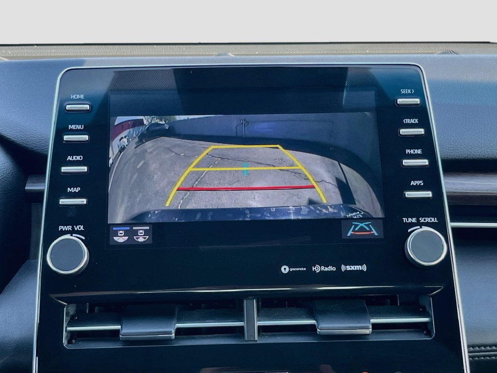 Used 2020 Toyota Avalon XLE w/ Moonroof Package FWD image 13