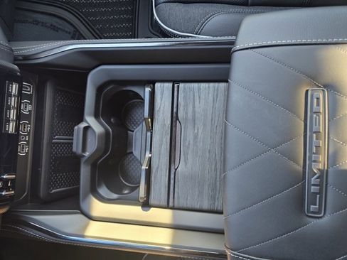 New 2026 RAM 2500 Limited image 22