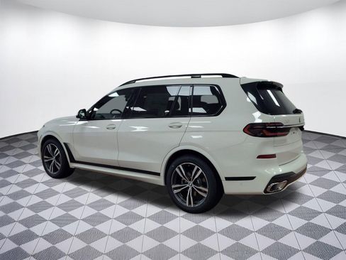New 2026 BMW X7 xDrive40i w/ M Sport Package image 3