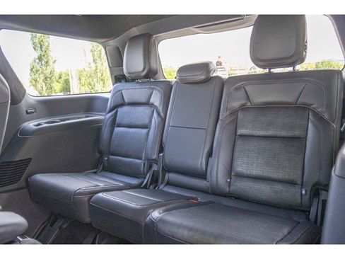 Used 2025 Lincoln Navigator Black Label AWD/4WD image 16