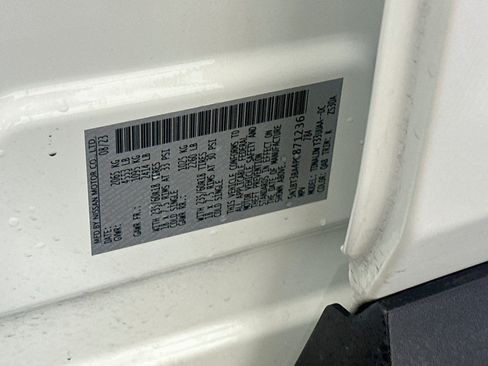 Used 2023 Nissan Rogue SV w/ SV Premium B Package FWD image 12