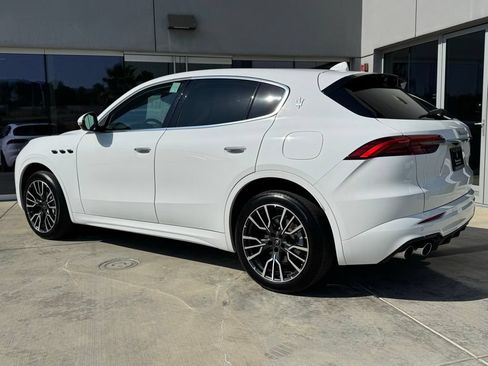 Used 2025 Maserati Grecale Modena AWD/4WD image 6