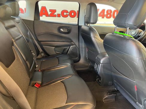 Used 2018 Jeep Compass Trailhawk image 8