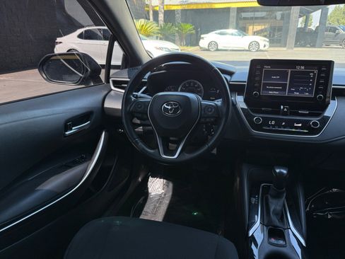Used 2020 Toyota Corolla SE image 20