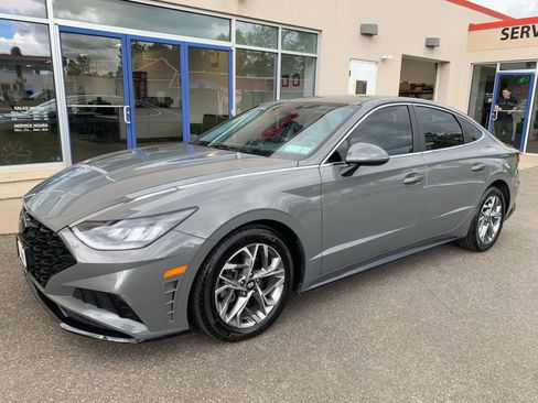Used 2023 Hyundai Sonata SEL FWD image 1