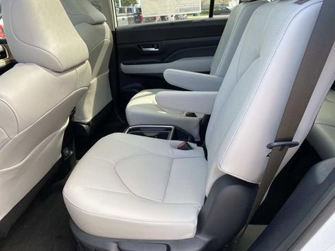 New 2026 Toyota Grand Highlander Limited AWD/4WD image 7