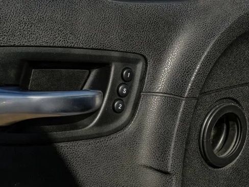 Used 2019 Chrysler 300 Limited RWD image 50