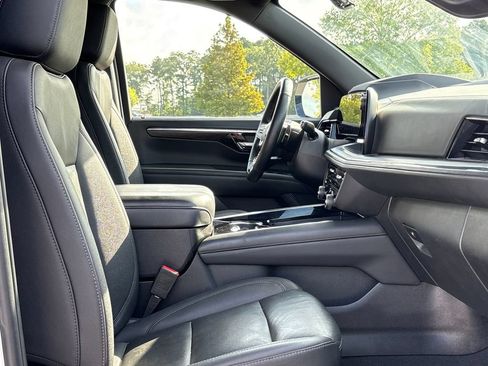 Used 2025 Chevrolet Tahoe Z71 w/ Z71 Off-Road Package AWD/4WD image 25