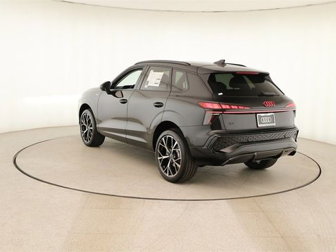New 2026 Audi Q3 quattro 2.0T image 4