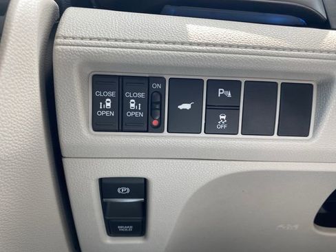 New 2026 Honda Odyssey Touring image 40