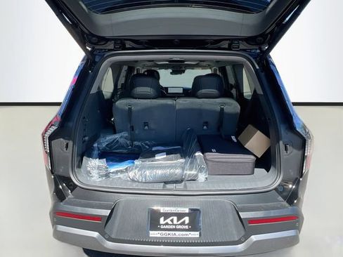 New 2026 Kia EV9 Light RWD image 28