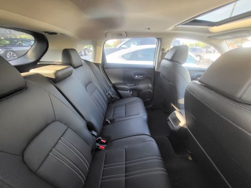 Used 2024 Honda HR-V EX-L image 9