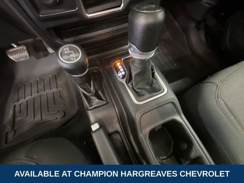 Used 2021 Jeep Wrangler Unlimited Sport AWD/4WD image 21