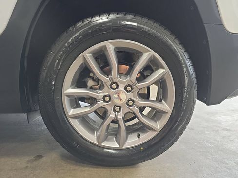 Used 2022 GMC Terrain SLT AWD/4WD image 32