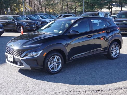 Used 2023 Hyundai Kona SE w/ Cargo Package image 7