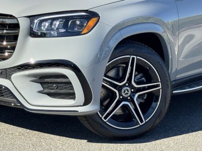 New 2026 Mercedes-Benz GLS 450 4MATIC